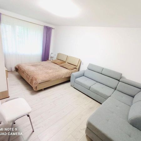 Ferienwohnung Garsoniera Daniela Tîrgu Ocna Exterior foto