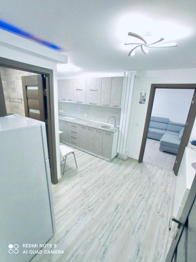 Ferienwohnung Garsoniera Daniela Tîrgu Ocna Exterior foto